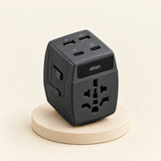 USB-C-Anschluss und Steckertypen für EU, UK, US und AU am ALTAIR Reiseadapter