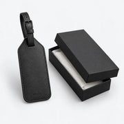 Schwarz | ALTAIR Gepäckanhänger aus genarbtem Leder in Schwarz mit Geschenkbox